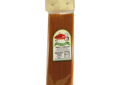 SPAGHETTI AL PEPERONCINO  Pasta fresca secca prodotta a Matera  confezione da 1/2 Kg